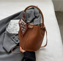 BOLSA BUCKET URBAN CHIC